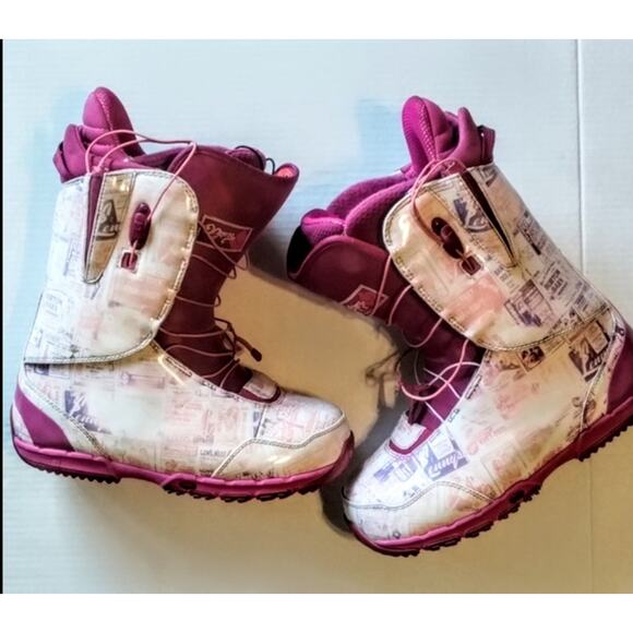 Burton RARE Ozone Flex 2 PINK HOOKER Snowboard Ski Boots Men’s 9 2010